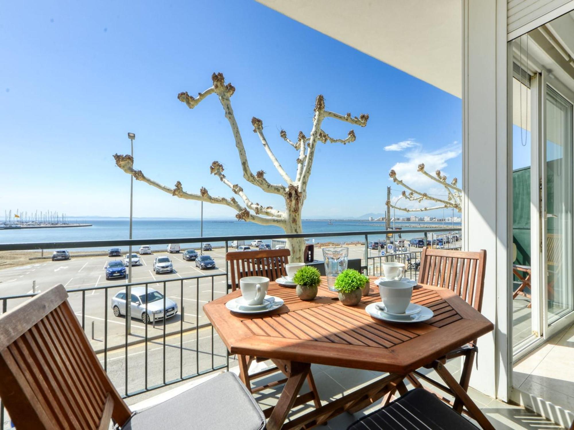 Pretty With Balcony Appartement *